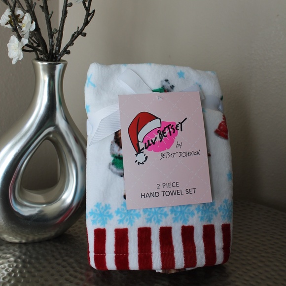 Betsey Johnson Christmas Dog Hand Towel Set/2 NWT - Picture 4 of 5
